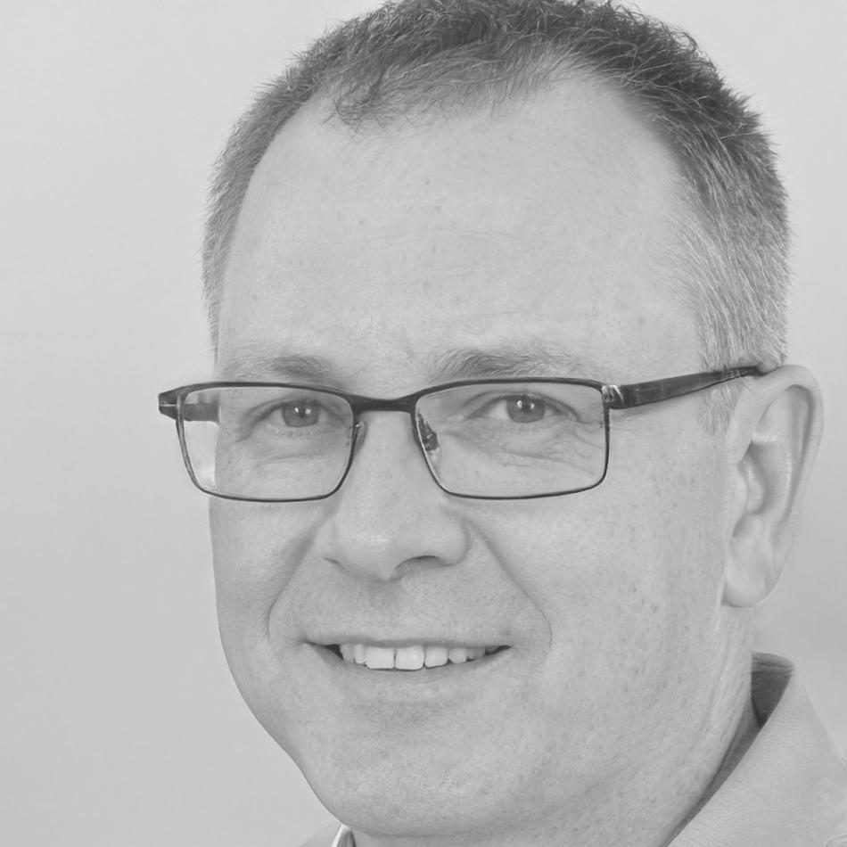 Formateur expert en finance consultant des documents